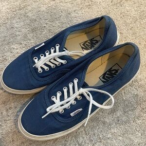 Vans Men's Navy Canvas Sneakers